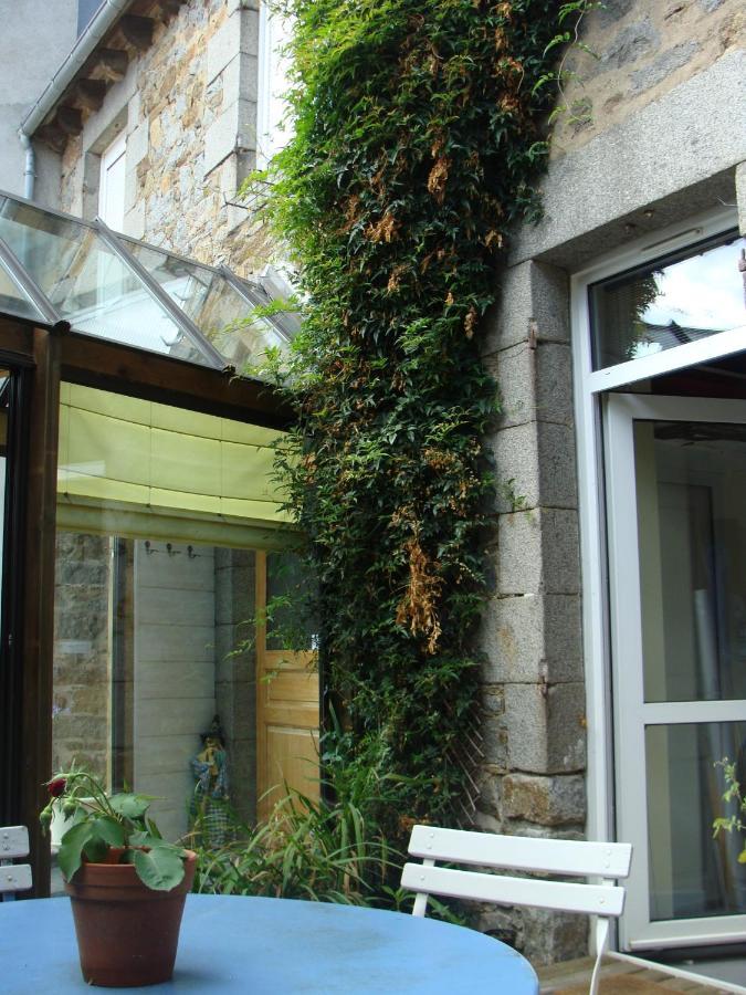סן-בריו Chambre Maison De Ville Dans La Cite Des Trois Vallees מראה חיצוני תמונה
